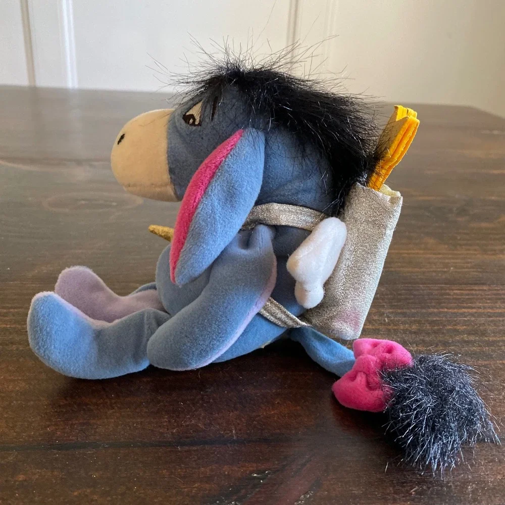 Disney cupid eeyore